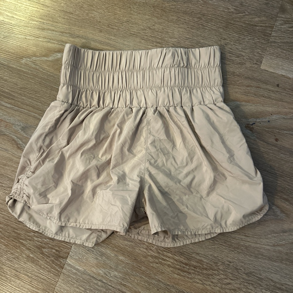 Mondetta Women's Tan High-Waisted Shorts